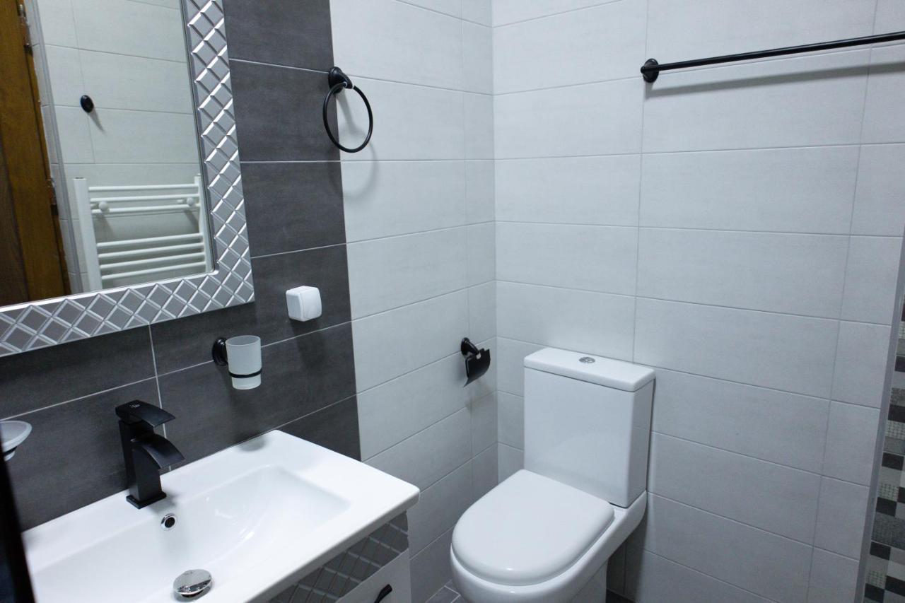 ביטולה All Elevens 11 Apartments מראה חיצוני תמונה